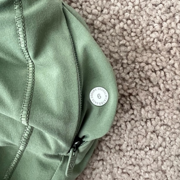 Track That Mid Rise Short 5” - Picture 5 of 8